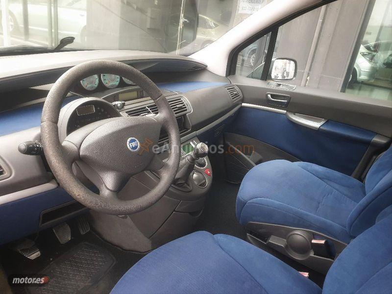 Fiat Ulysse 2.2 JTD 16v Emotion Plus de 2005 con 249.800 Km por 2.995 EUR. en Zaragoza