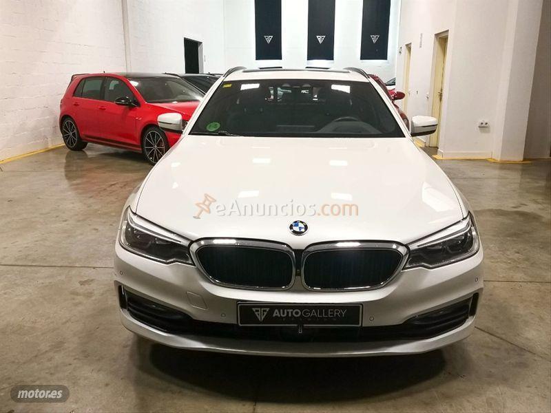 BMW Serie 5 530dA xDrive Touring de 2017 con 70.900 Km por 41.300 EUR. en Madrid