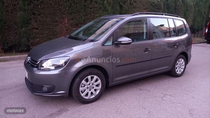 Volkswagen Touran 1.6 TDI 105cv DSG Advance de 2013 con 128.000 Km por 13.500 EUR. en Barcelona