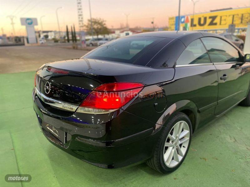 Opel Astra Twin Top 1.9 CDTi Cosmo de 2007 con 219.000 Km por 1.800 EUR. en Albacete