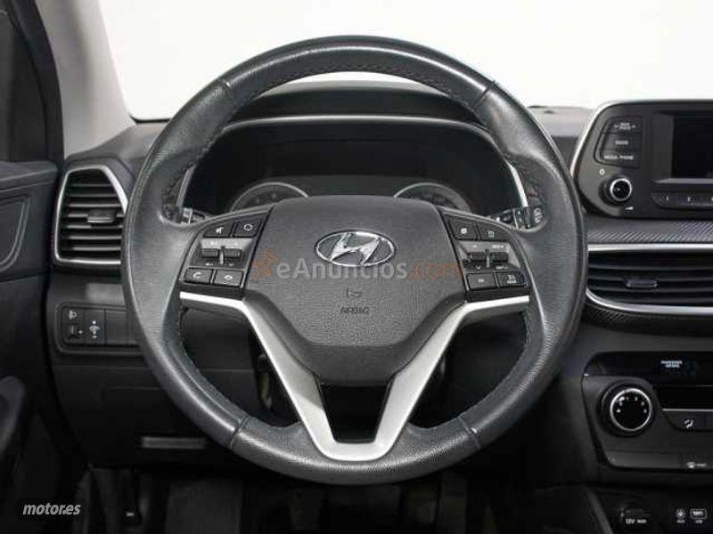 Hyundai Tucson 1.6 GDI BD Essence 4x2 de 2018 con 22.800 Km por 18.100 EUR. en Cadiz