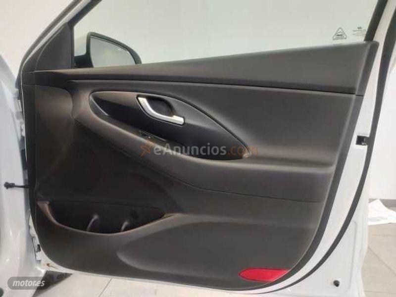 Hyundai i30 TGDI 1.0 120CV 48V KLASS de 2021 con 10 Km por 23.450 EUR. en Huelva