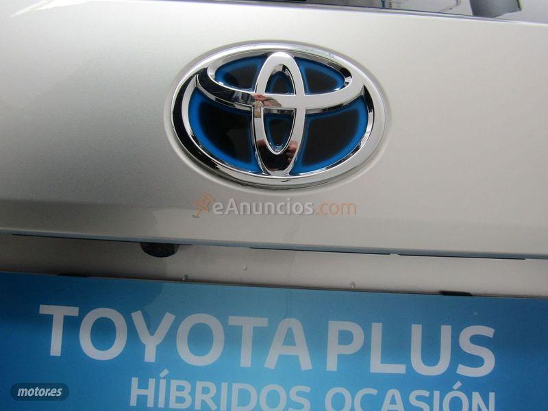 Toyota Corolla 1.8 125H ACTIVE TECH ECVT TOU SPORT de 2021 con 7.648 Km por 21.990 EUR. en Valladolid