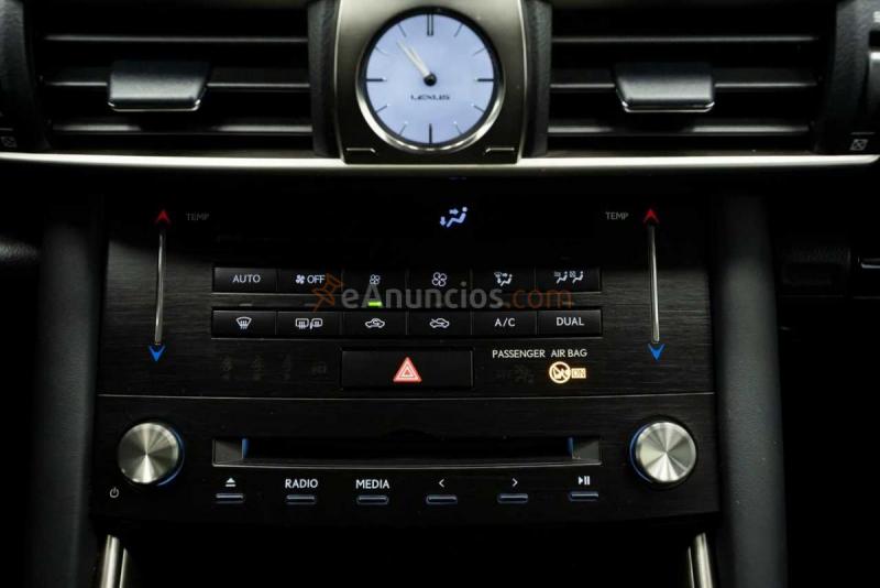 Lexus IS 300H 2.5 SEDAN EXECUTIVE PARKING 225CV 