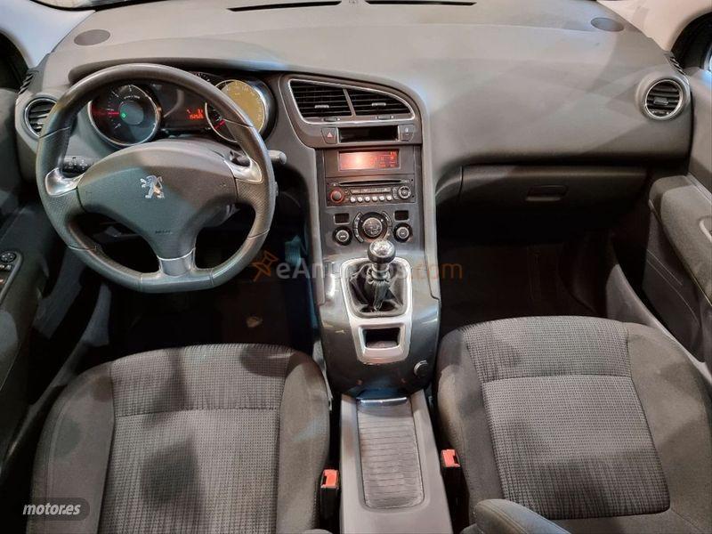 Peugeot 5008 Style 1.6 HDI 115 FAP de 2013 con 152.522 Km por 8.000 EUR. en Madrid