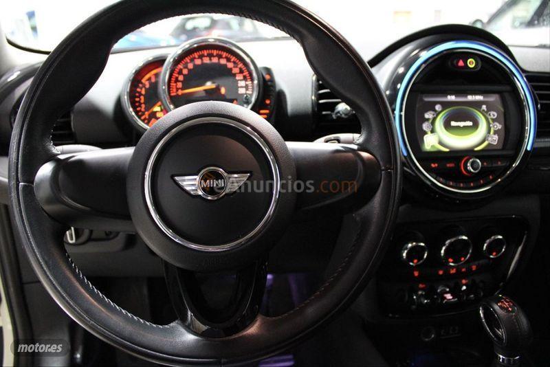 Mini Clubman COOPER D automatico de 2016 con 111.000 Km por 17.990 EUR. en Valencia