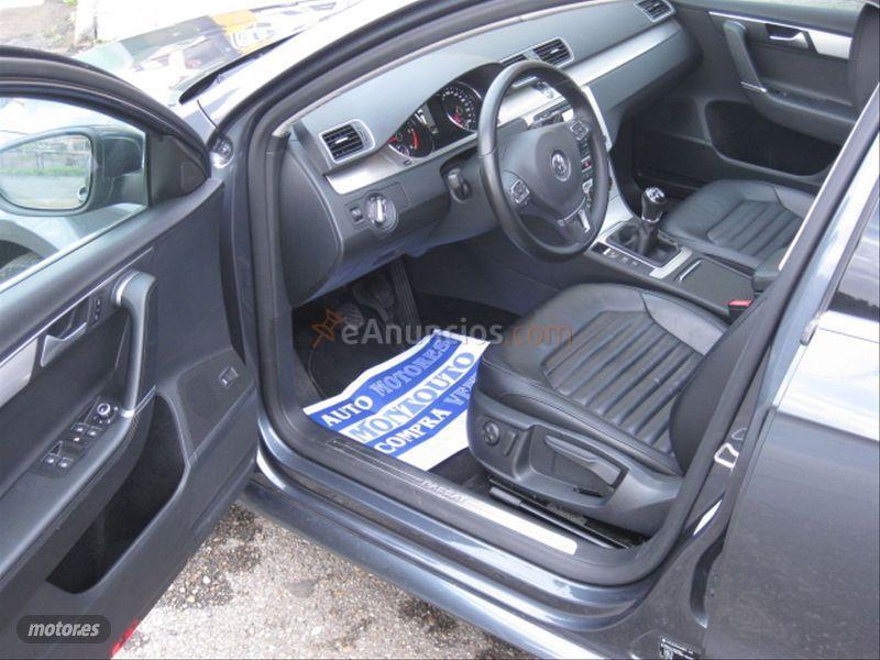 Volkswagen Passat Variant 2.0 TDI 140cv Highline BMot Tech de 2014 con 140.000 Km por 15.600 EUR. en La Coruna