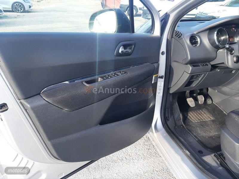 Peugeot 5008 Active 2.0 HDI 150 FAP de 2012 con 202.000 Km por 7.900 EUR. en Alicante