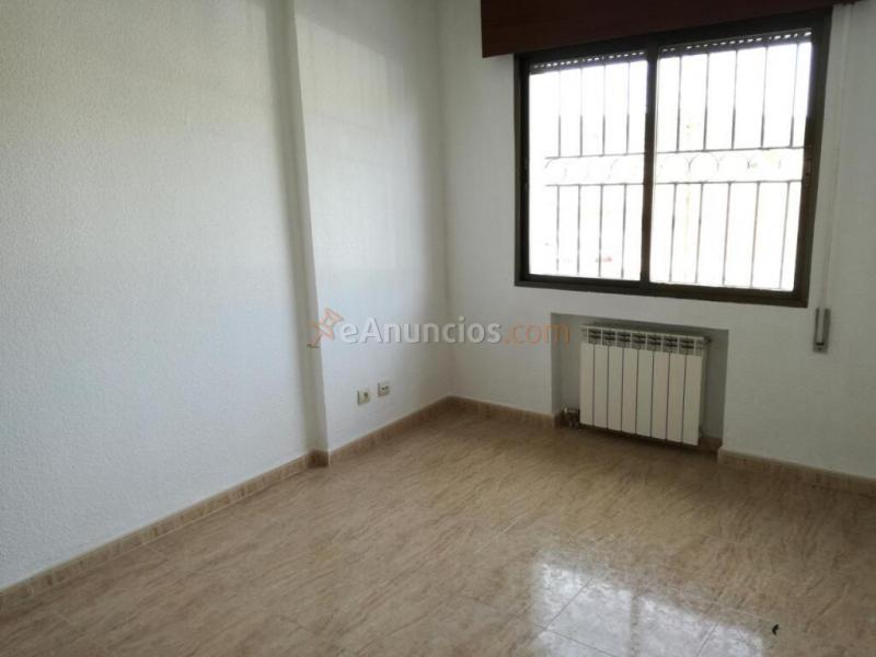 Piso con garaje y trastero en Santa Teresa, Toledo