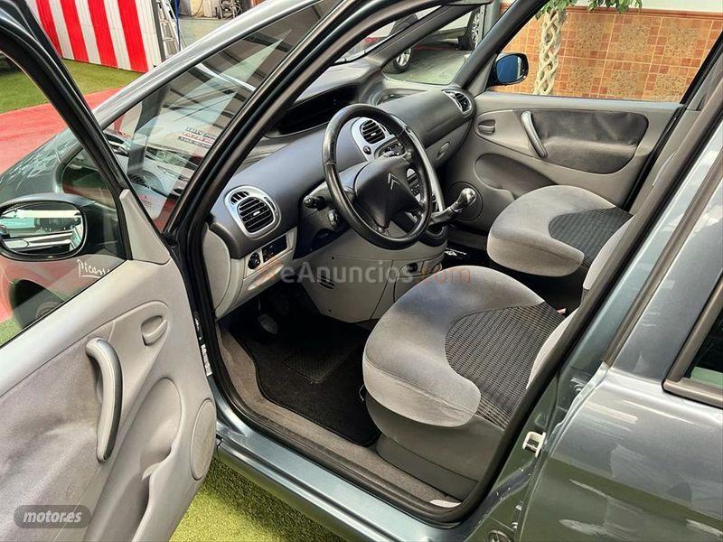 Citroen Xsara Picasso 1.6 HDi 92 SX de 2009 con 179.000 Km por 3.800 EUR. en Malaga