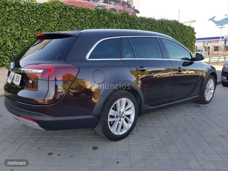Opel Insignia ST 2.0 CDTI StartSto 4x4 Country Tourer de 2015 con 101.000 Km por 16.450 EUR. en Toledo