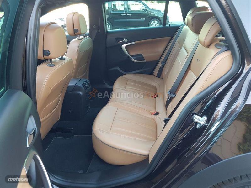 Opel Insignia ST 2.0 CDTI StartSto 4x4 Country Tourer de 2015 con 101.000 Km por 16.450 EUR. en Toledo