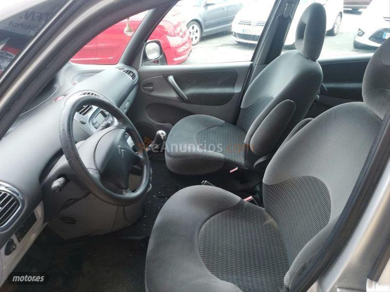 Citroen Xsara Picasso 1.6 HDi 110 X de 2006 con 236.000 Km por 2.200 EUR. en La Coruna