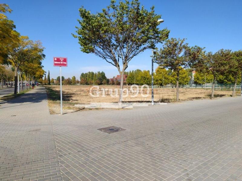 PARCELA URBANA EN CIUTAT JARDÍ