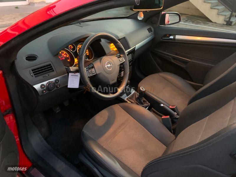 Opel Astra Twin Top 1.9 CDTi Cosmo de 2009 con 169.000 Km por 4.500 EUR. en Barcelona