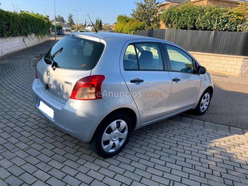 Toyota Yaris 1.3 VVti 