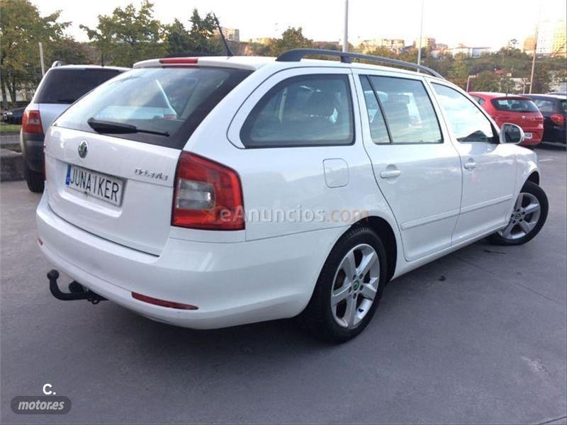 Skoda Octavia Combi 1.6 TDI CR 105cv Ambition de 2013 con 258.000 Km por 6.490 EUR. en Vizcaya