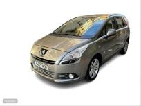 Peugeot 5008 Style 2.0 BlueHDi 150 FAP de 2014 con 194.545 Km por 6.980 EUR. en Granada