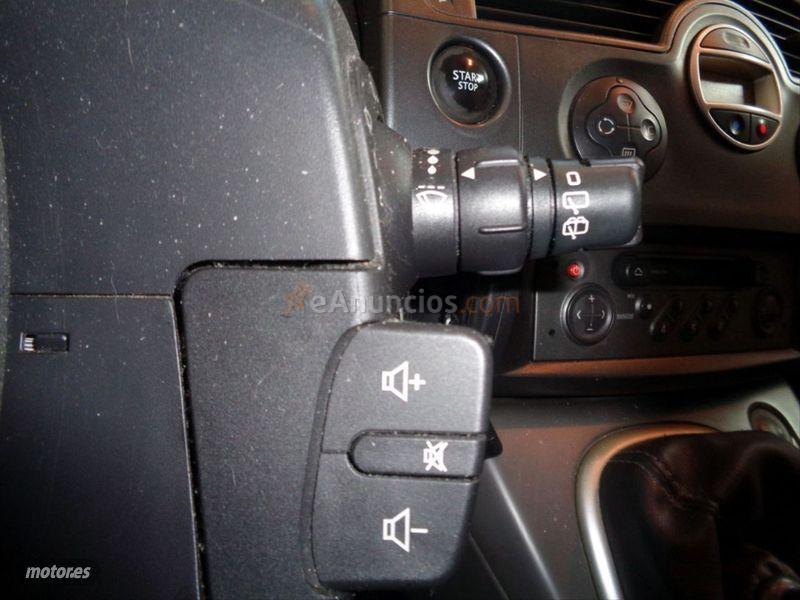 Renault Scenic CONFORT EXPRESSION 1.9DCI de 2004 con 149.241 Km por 1.710 EUR. en Toledo