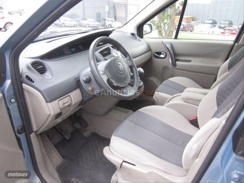 Renault Grand Scenic CONFORT EXPRESSION 1.5DCI105 de 2005 con 185.000 Km por 3.900 EUR. en Malaga