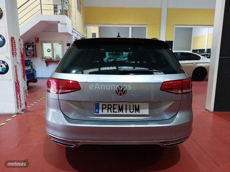 Volkswagen Passat Variant RLine Exclus 2.0 TDI 110kW BMT de 2017 con 111.000 Km por 21.990 EUR. en Madrid