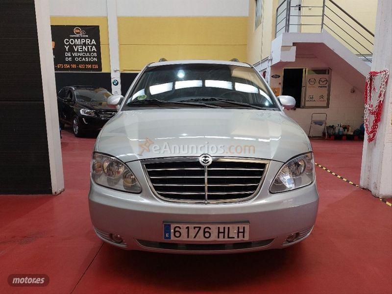 Ssangyong Rodius 270Xdi Premium de 2012 con 28.000 Km por 13.490 EUR. en Madrid