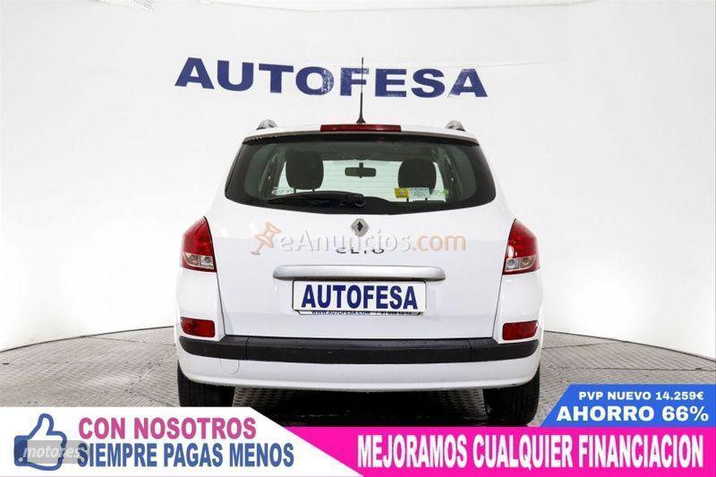 Renault Clio Grand Tour Authentique 1.5dCi 85cv eco2 de 2010 con 124.180 Km por 5.350 EUR. en Madrid