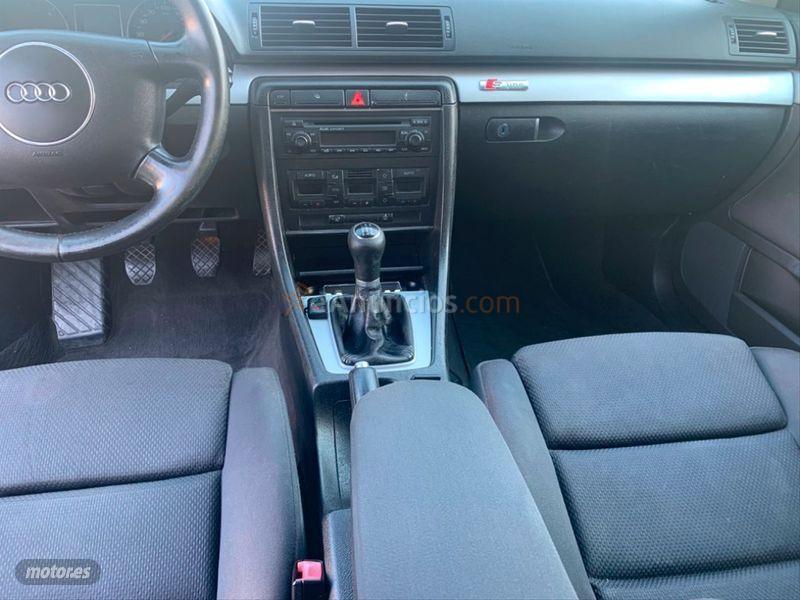 Audi A4 1.9 TDI AVANT de 2003 con 305.000 Km por 3.900 EUR. en Madrid