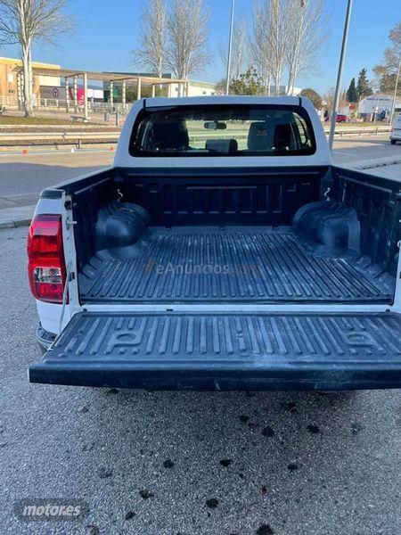 Toyota Hilux 2.4 D4D Cabina Doble GX de 2018 con 179.200 Km por 20.990 EUR. en Jaen