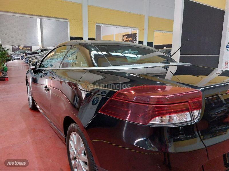 Renault Megane CoupeCabrio Dyn. Ener. dCi 110 SS eco2 de 2013 con 121.000 Km por 12.990 EUR. en Madrid