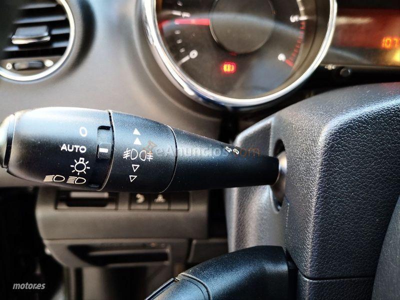 Peugeot 5008 Business Line 1.6 HDI 112 FAP de 2011 con 108.000 Km por 9.400 EUR. en Malaga