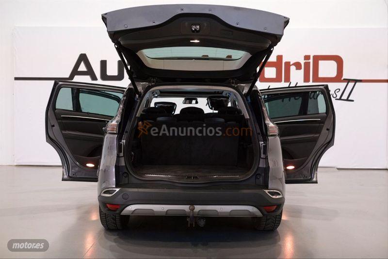 Renault Espace Initiale P. Energy TCe 200 EDC de 2016 con 135.450 Km por 23.490 EUR. en Madrid