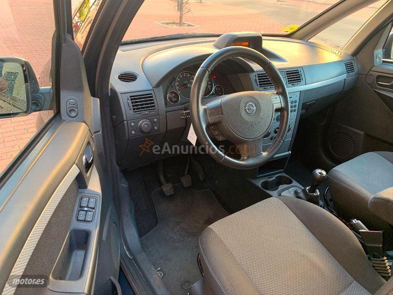 Opel Meriva 1.7 CDTi Cosmo de 2010 con 218.874 Km por 3.599 EUR. en Madrid