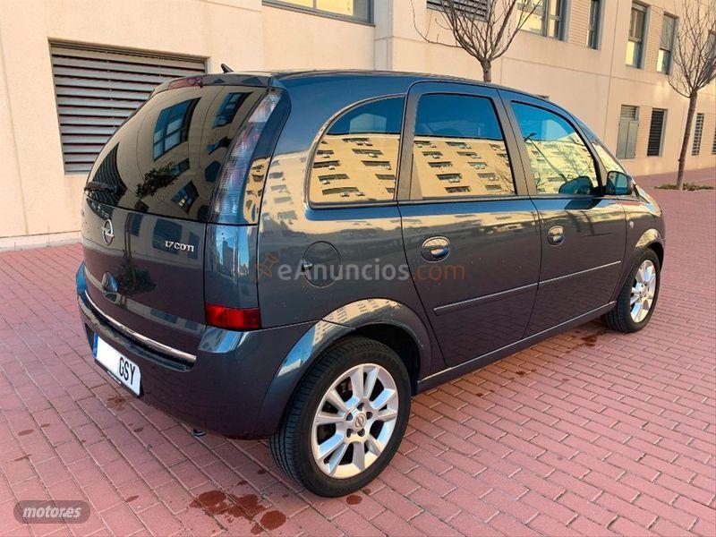 Opel Meriva 1.7 CDTi Cosmo de 2010 con 218.874 Km por 3.599 EUR. en Madrid