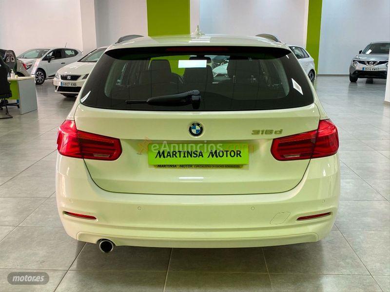 BMW Serie 3 318d Touring de 2017 con 73.000 Km por 23.400 EUR. en Malaga