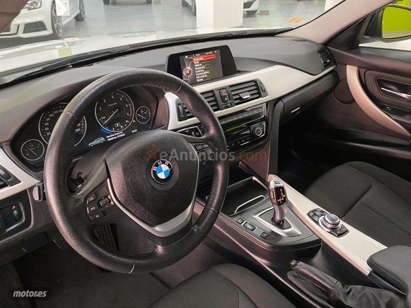 BMW Serie 3 318d Touring de 2017 con 73.000 Km por 23.400 EUR. en Malaga