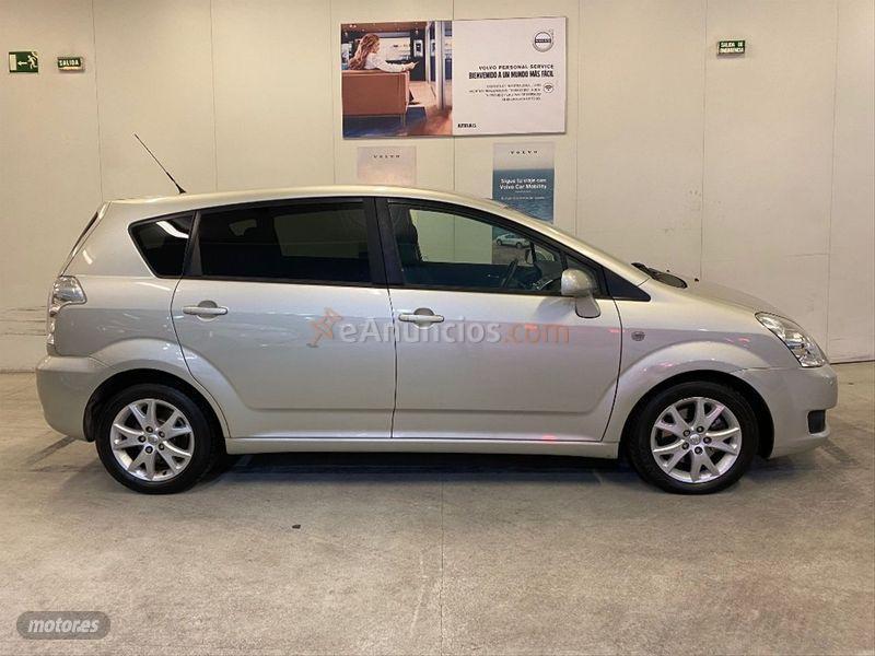 Toyota Corolla Verso 2.2 D4D 136 CV Sol de 2008 con 65.000 Km por 7.500 EUR. en Madrid