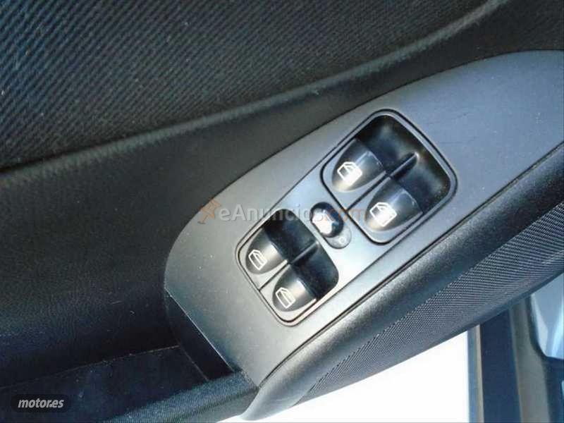 Mercedes Clase C C 220 CDI Classic Familiar de 2005 con 350.795 Km por 3.999 EUR. en Madrid