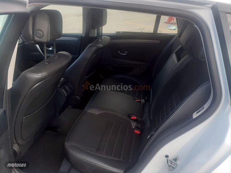 Renault Laguna G.Tour Dyn. TomTom 2.0 En. dCi 130 eco2 de 2013 con 220.000 Km por 6.800 EUR. en Badajoz