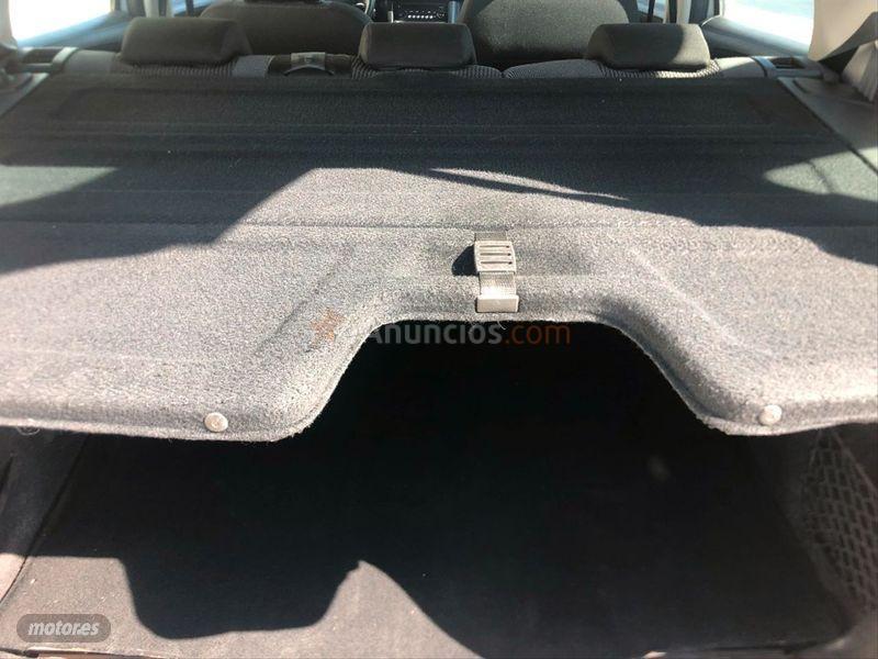 Peugeot 207 SW Confort 1.4 VTi 16v 95 de 2010 con 119.000 Km por 5.450 EUR. en Malaga