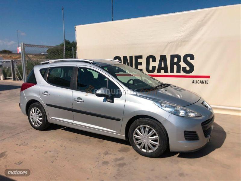 Peugeot 207 SW Confort 1.4 VTi 16v 95 de 2010 con 119.000 Km por 5.450 EUR. en Malaga