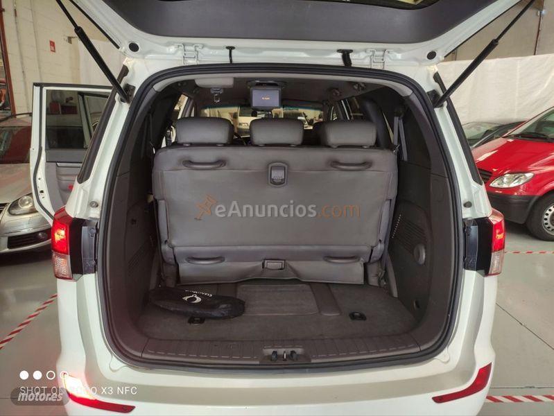 Ssangyong Rodius eXdi Limited de 2014 con 198.000 Km por 11.300 EUR. en Madrid