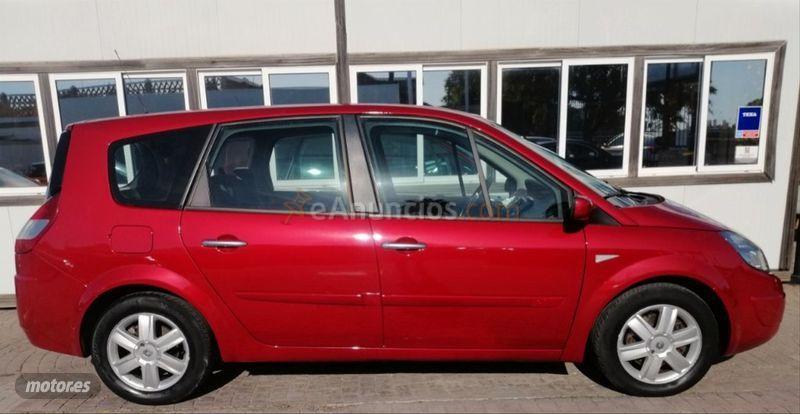 Renault Grand Scenic Dynamique 7 plazas 1.5dCi105 EU4 de 2006 con 200.000 Km por 3.300 EUR. en Sevilla