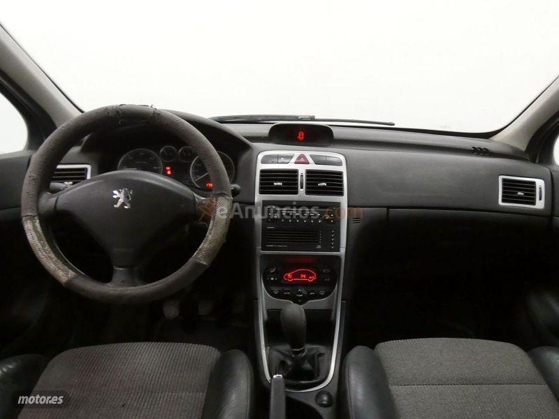 Peugeot 307 Break 2.0 HDi 110 XR Clim de 2004 con 179.754 Km por 2.900 EUR. en Madrid