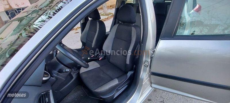 Peugeot 207 SW Confort 1.4 VTi 16v 95 de 2007 con 122.000 Km por 4.250 EUR. en Barcelona