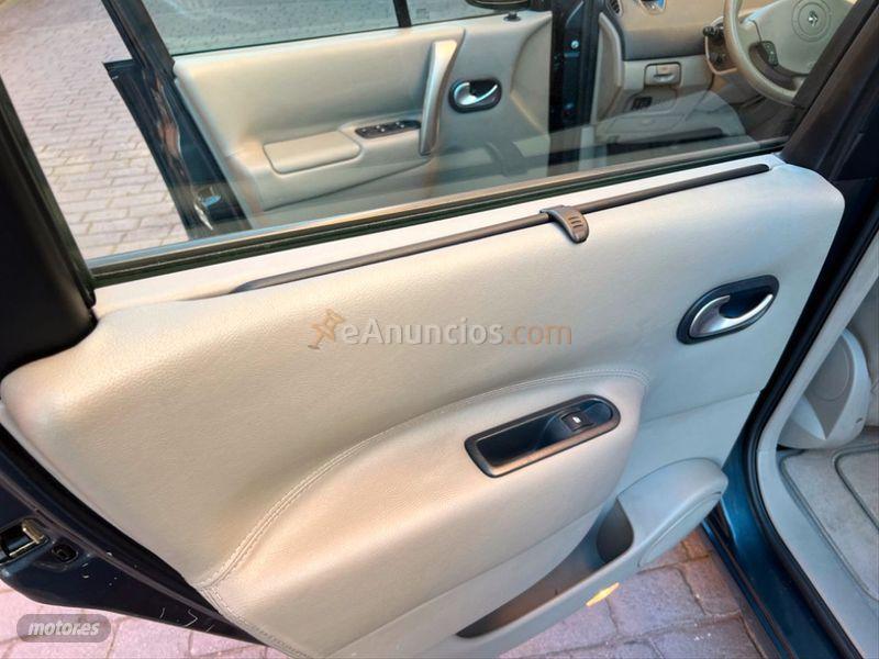 Renault Scenic Confort Dynamique 1.4 16V EU4 de 2005 con 135.654 Km por 3.499 EUR. en Barcelona