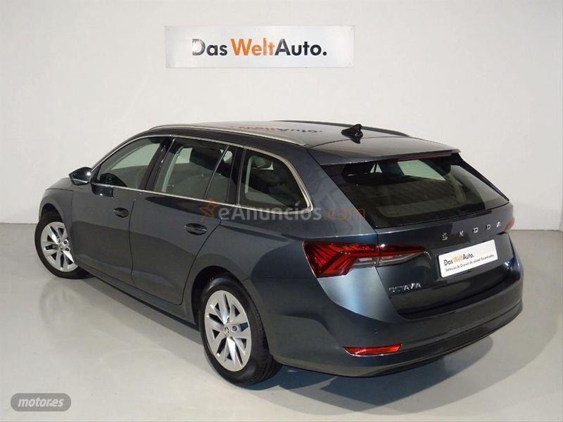 Skoda Octavia Combi 1.5 TSI 110kW150CV Man Ambition de 2021 con 11.200 Km por 22.900 EUR. en Guipuzcoa