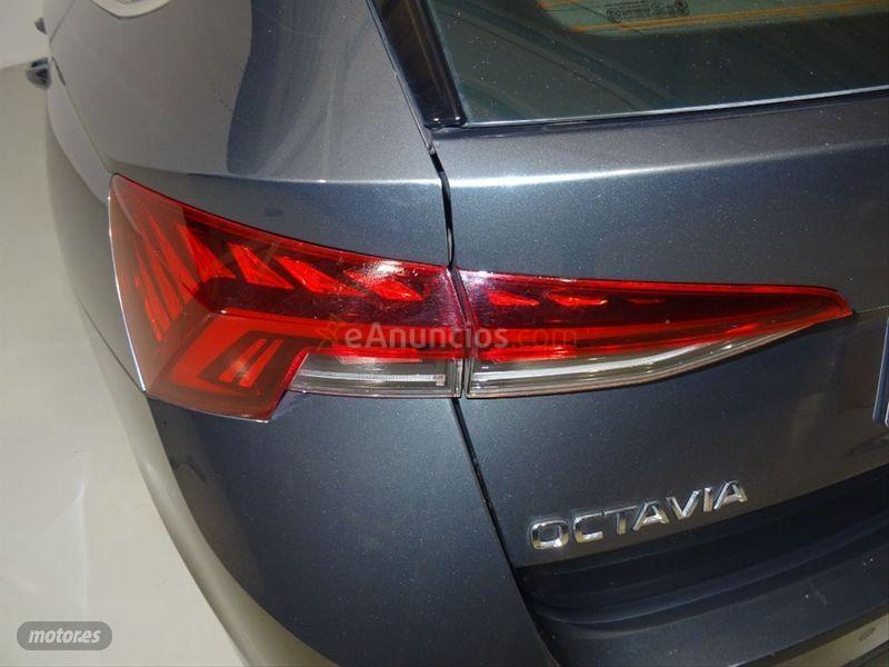 Skoda Octavia Combi 1.5 TSI 110kW150CV Man Ambition de 2021 con 11.200 Km por 22.900 EUR. en Guipuzcoa