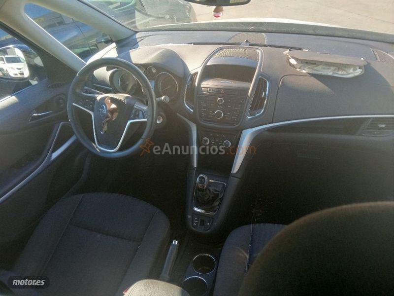 Opel Zafira 1.7 CDTi 125 CV Family de 2014 con 132.000 Km por 4.800 EUR. en Madrid