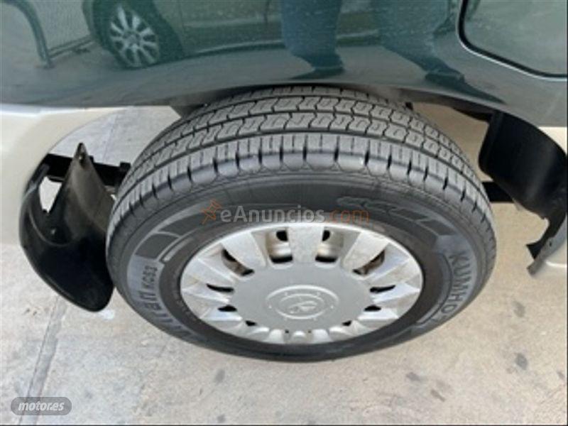 Nissan Serena 2.3D INVITATION de 1998 con 180.000 Km por 3.550 EUR. en Malaga